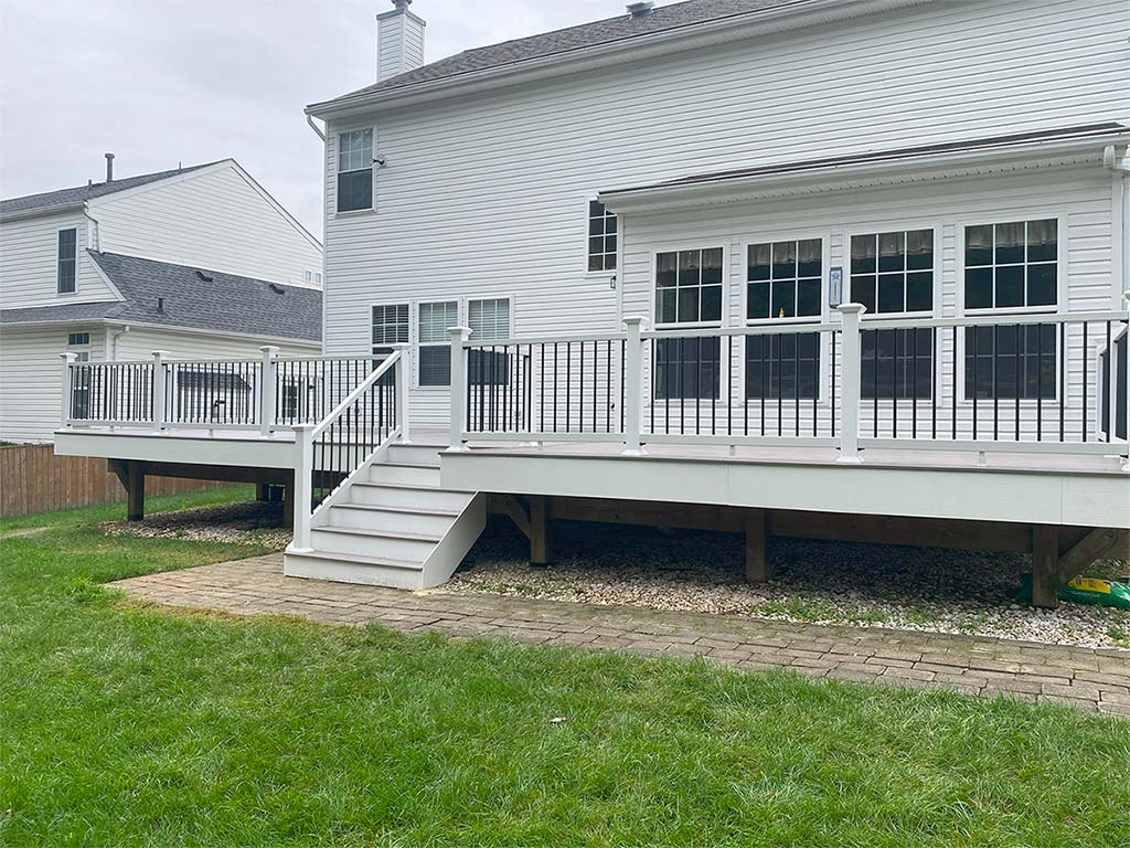 Large composite deck and railing